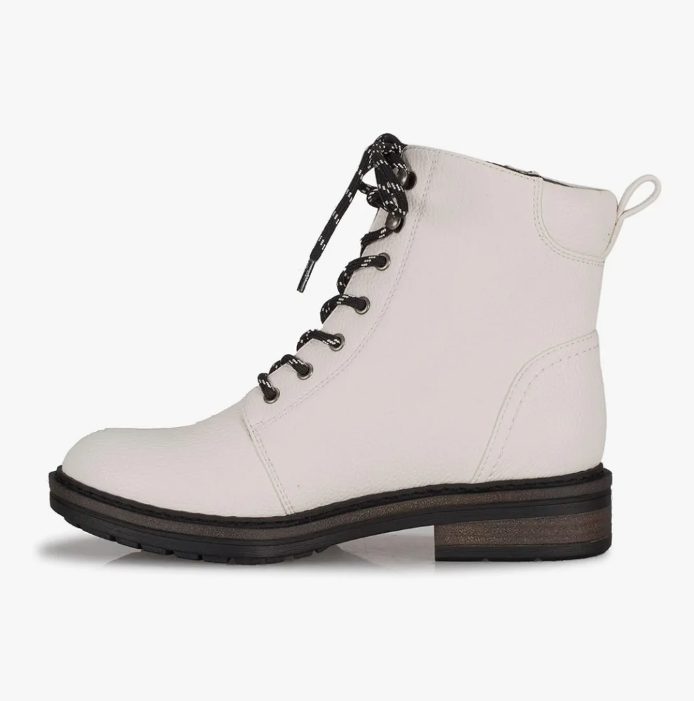BearTraps AmySue Boots In Cream Size 8.5